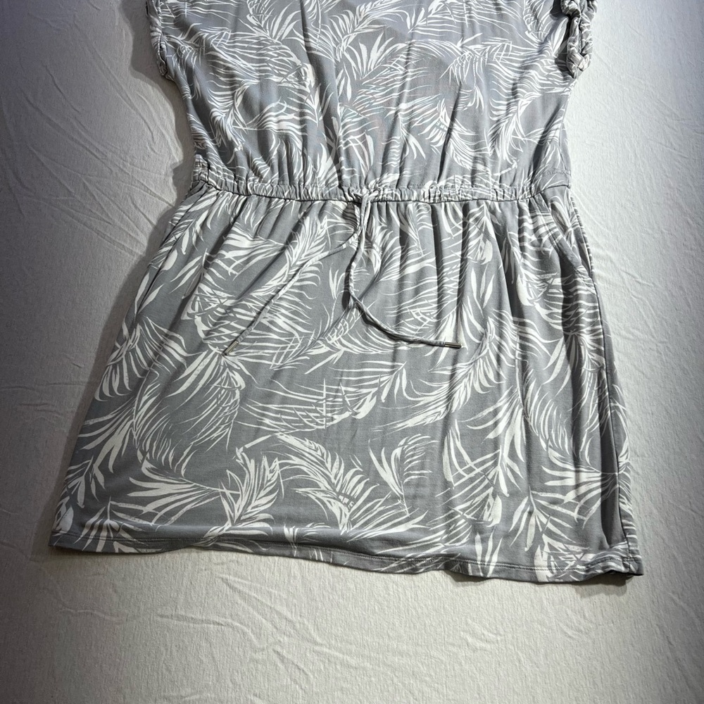 Hilary Radley Gray and White Leaf Print Dress - Picture 8 of 11